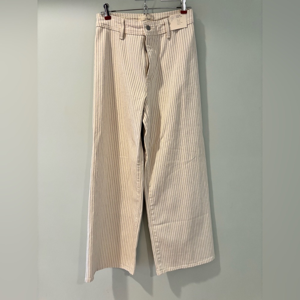 Universal Thread NWT wide leg sailor jeans- cream striped- women’s size 6